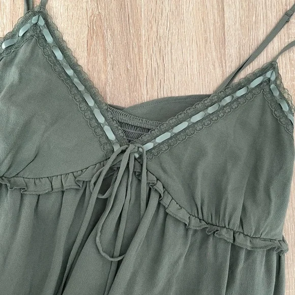 Aeropostale Olive Solid V-Neck Lace-Trimmed Babydoll
Slip Dress - Picture 13 of 13